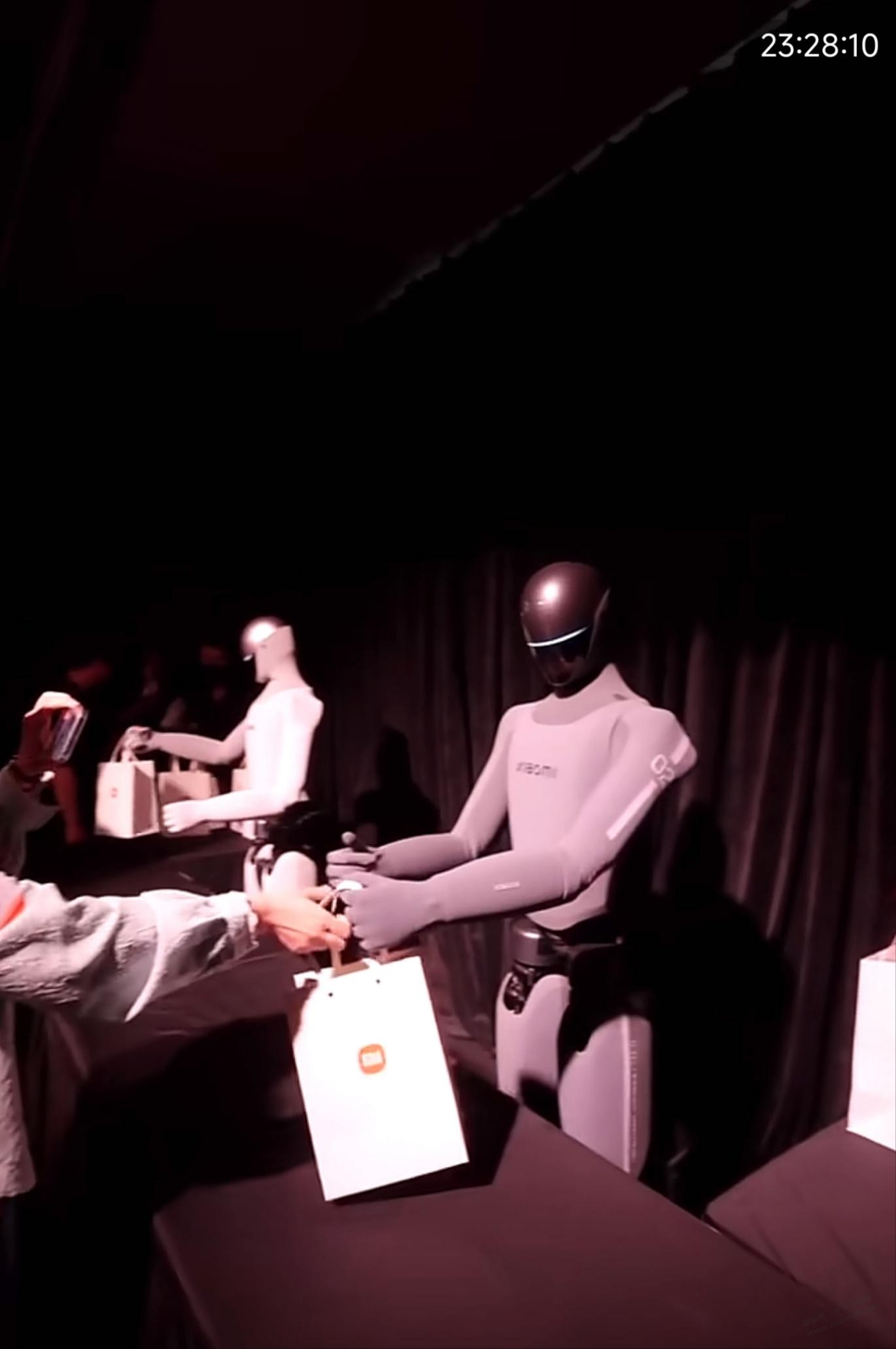 小米机器人进化这么快，牛